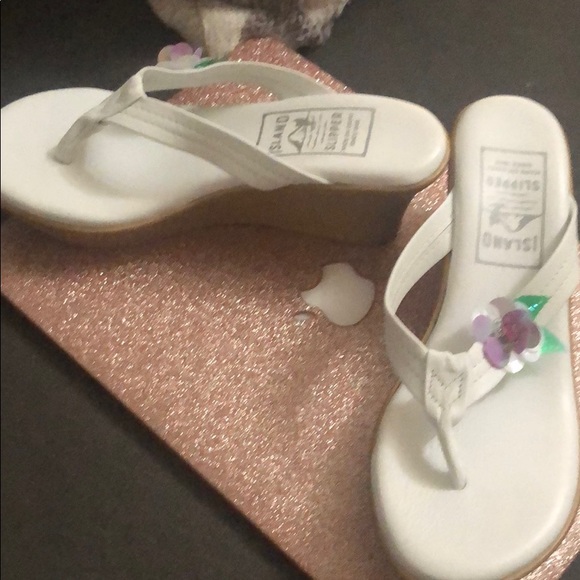 NWT Island Slipper P Leilani white wedge 2.5” SZ 7 - Picture 2 of 6